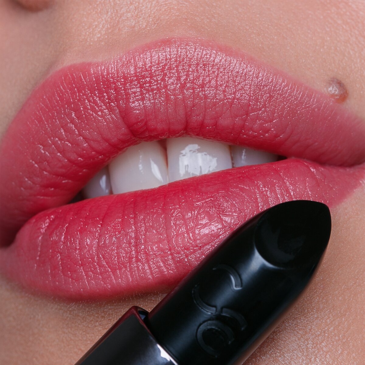 Catrice Dark Ruby Glow Lip Balm 010