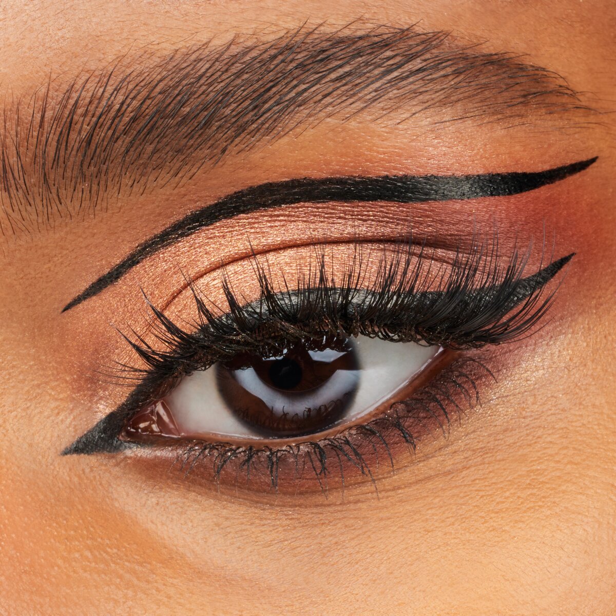 Essence Lash Like A Boss False Lashes 02