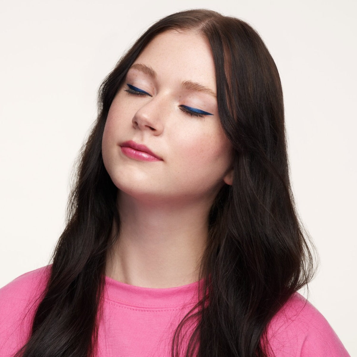 essence gimme glow highlighter