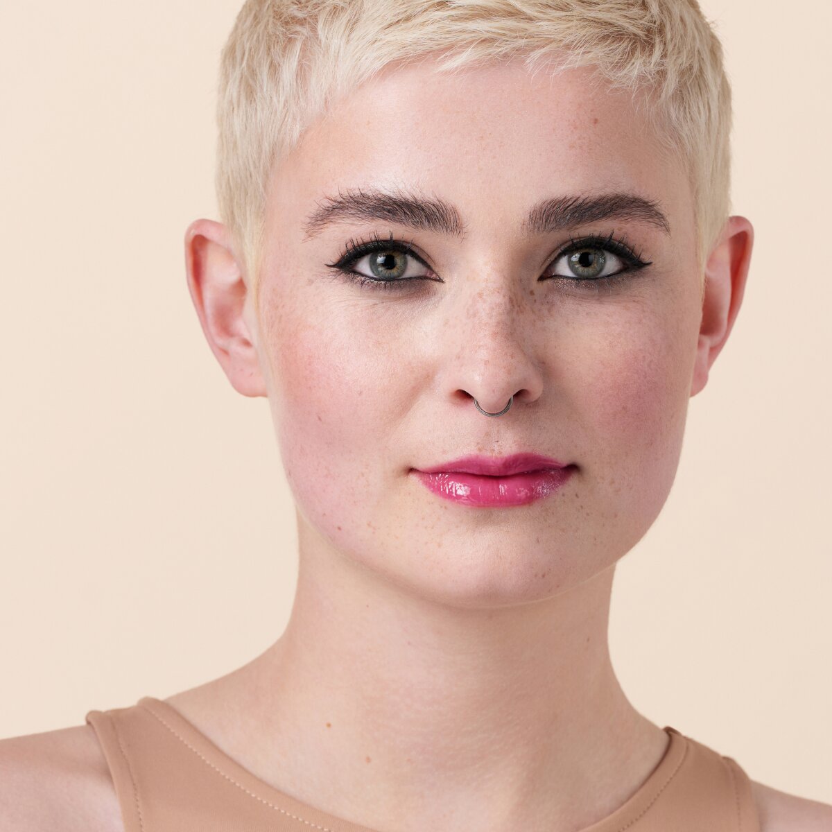 Catrice Calligraph Pro Precise 20H Matte Liner 010