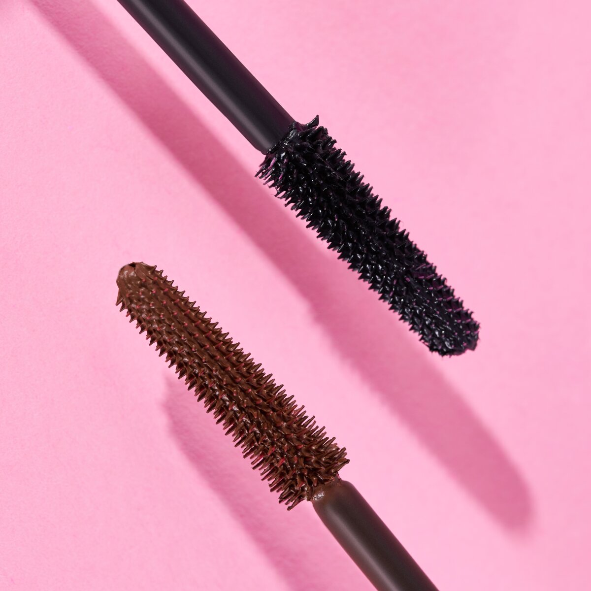 Essence Lash Without Limits Brown Extreme Lengthening & Volume Mascara 02