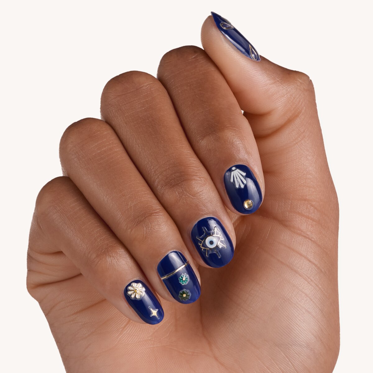 Essence Stay Bold, It&