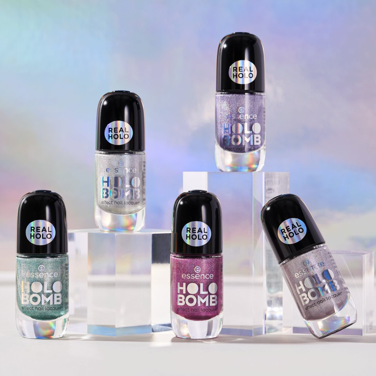Essence Holo Bomb Effect Nail Lacquer