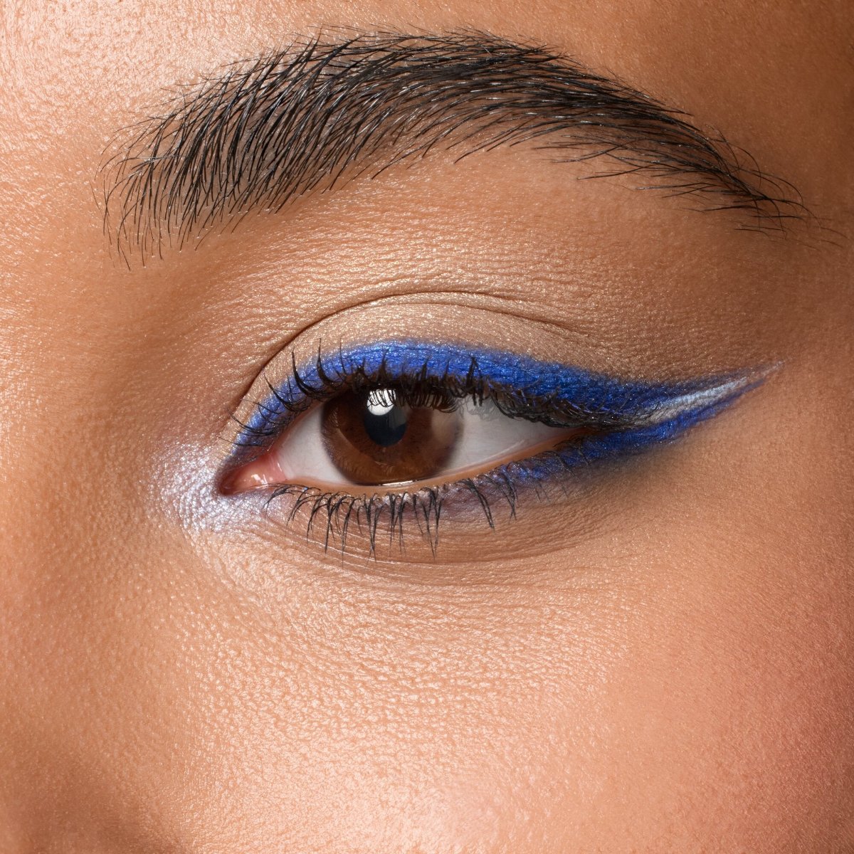 Essence Disney Mickey and Friends The False Lashes Mascara Extreme Volume & Curl