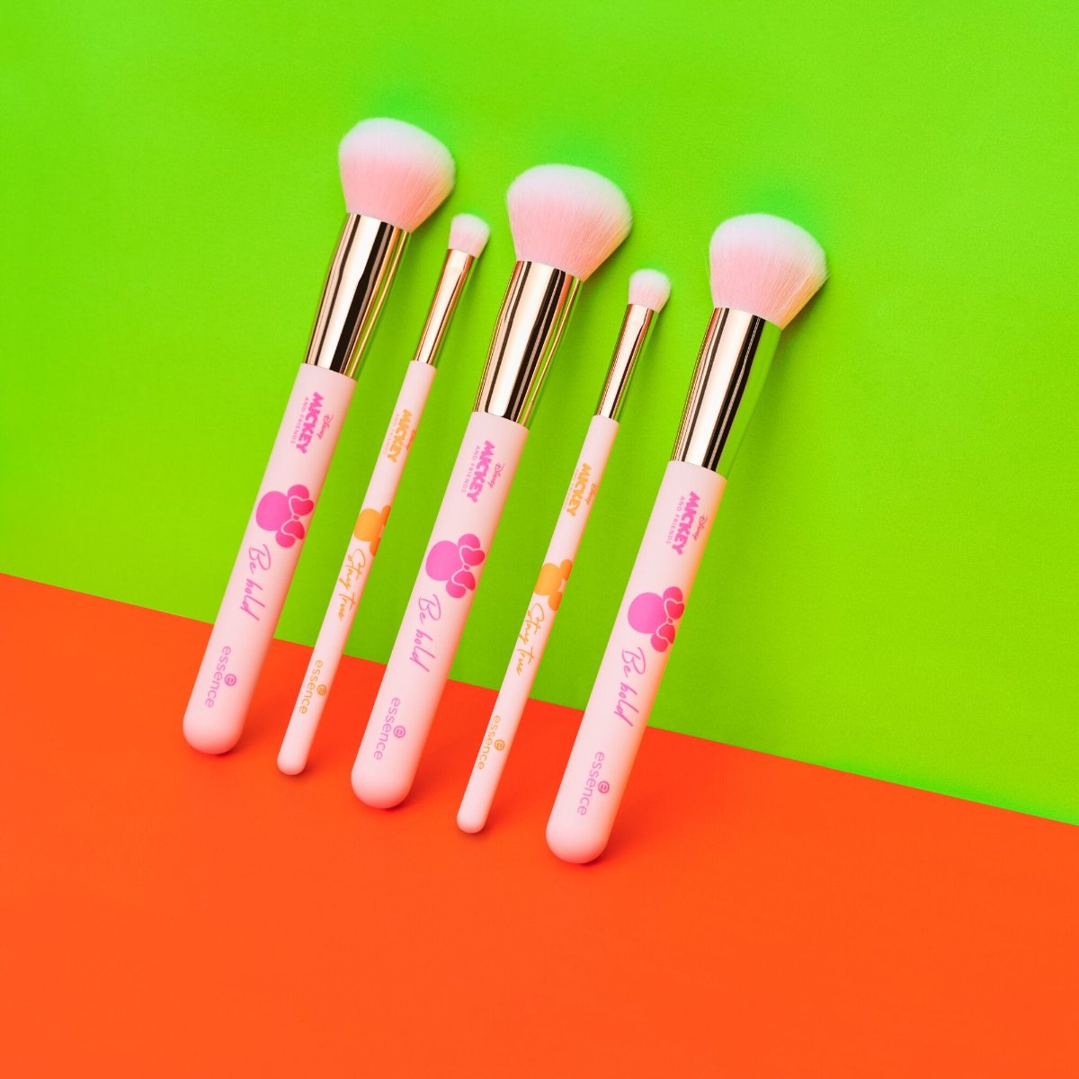 Essence Mickey & Friends Eyeshadow Brush