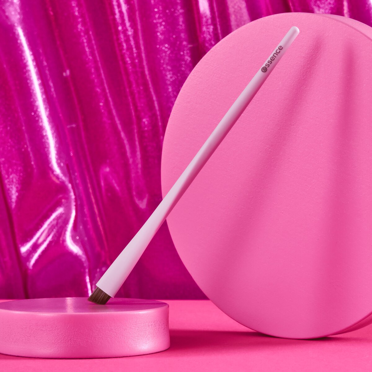 Essence Brow Brush 01