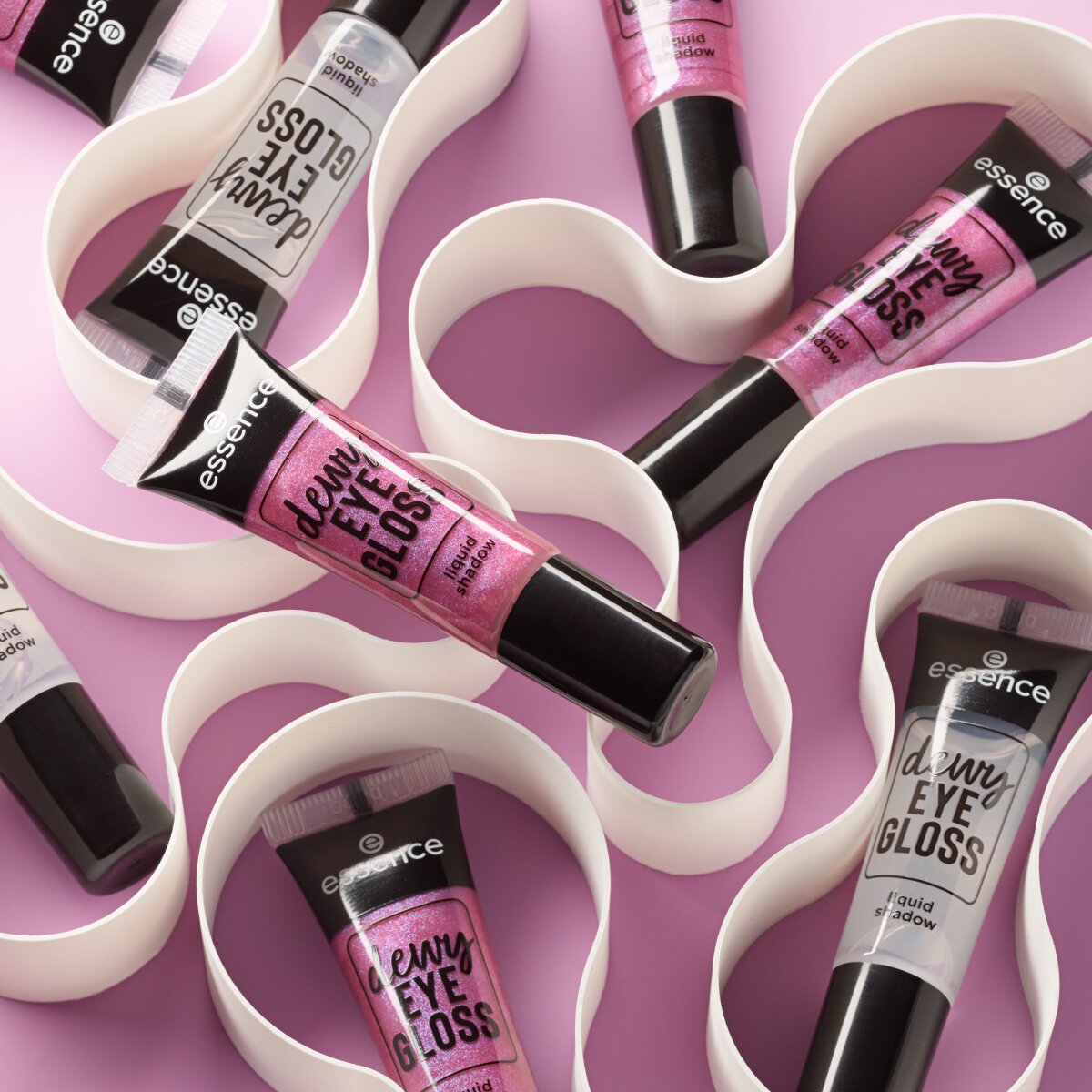 Essence Dewy Eye Gloss Liquid Shadow 01