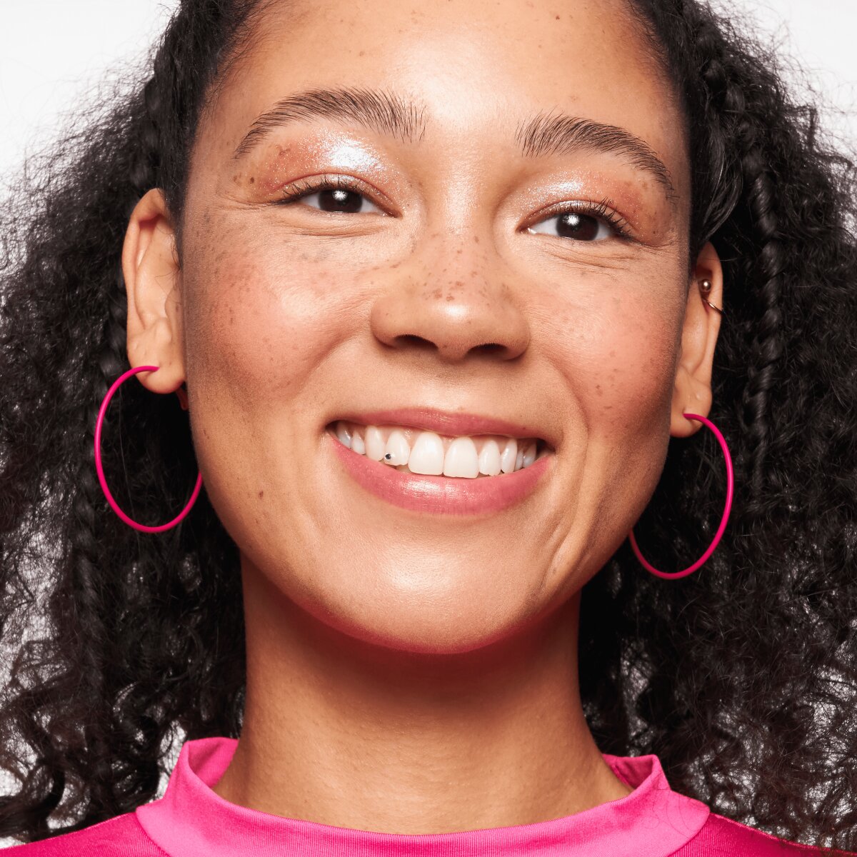 Essence Dewy Eye Gloss Liquid Shadow 02