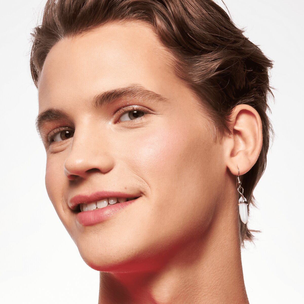 Essence Dewy Eye Gloss Liquid Shadow 02