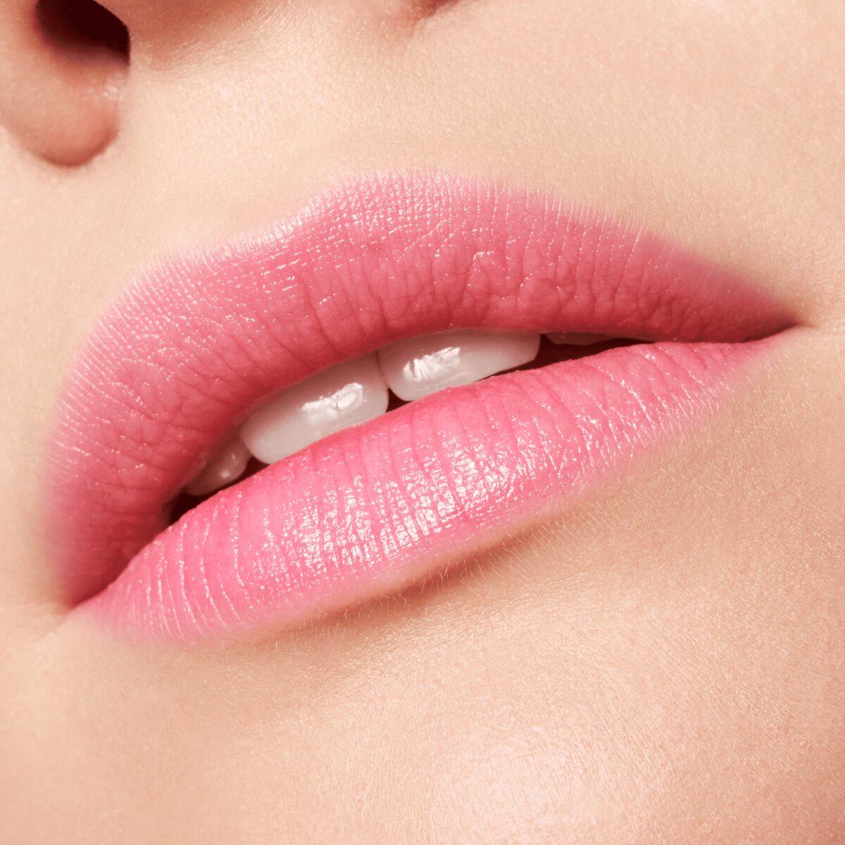 Essence Meta Glow Colour Changing Lipstick