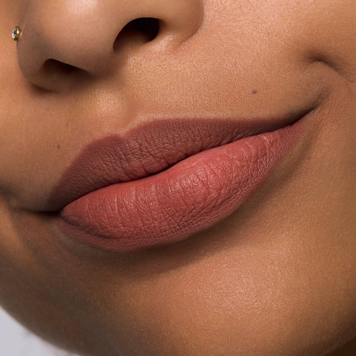 Essence 8h Matte Comfort Lipliner
