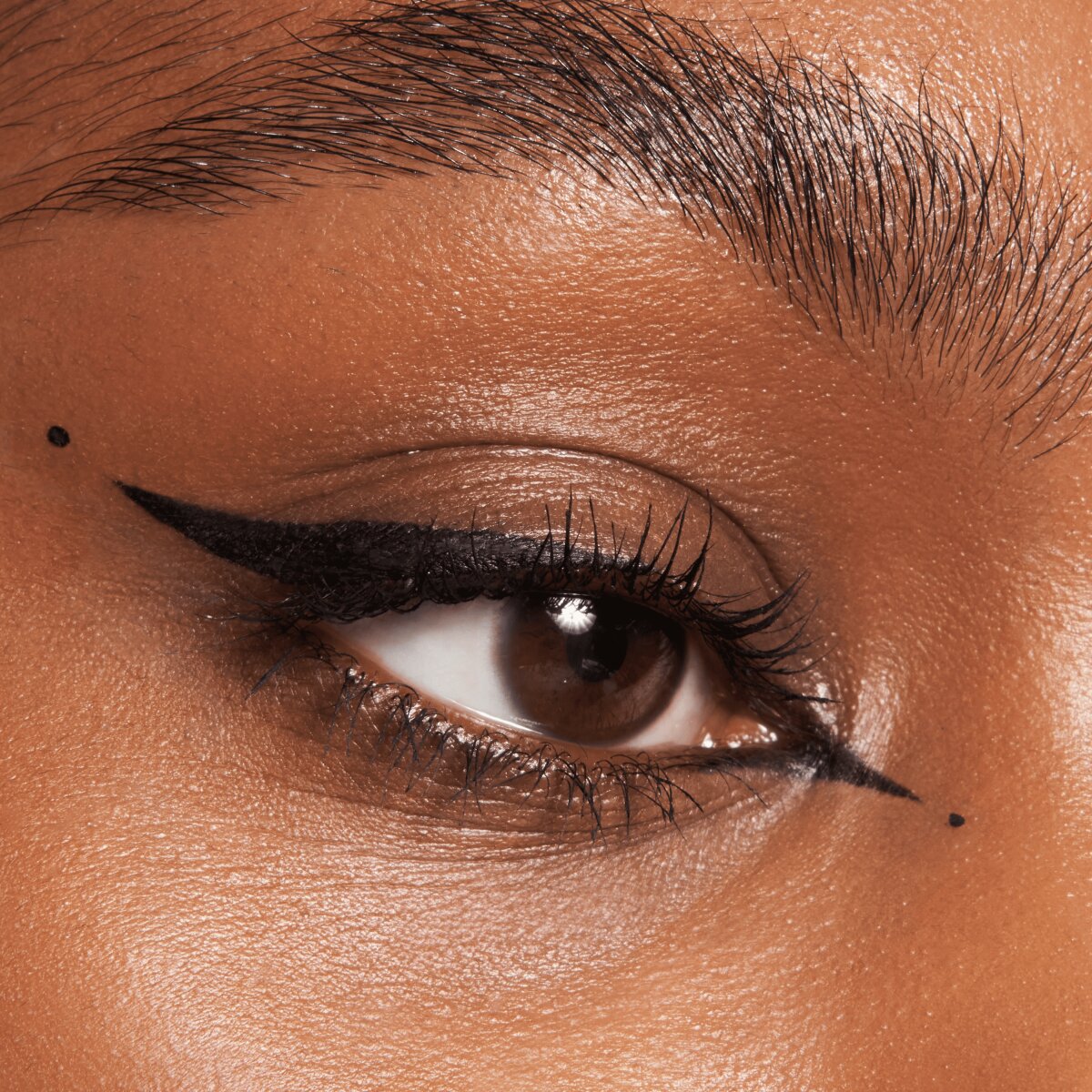 Essence Eyeliner Pen Waterproof 01