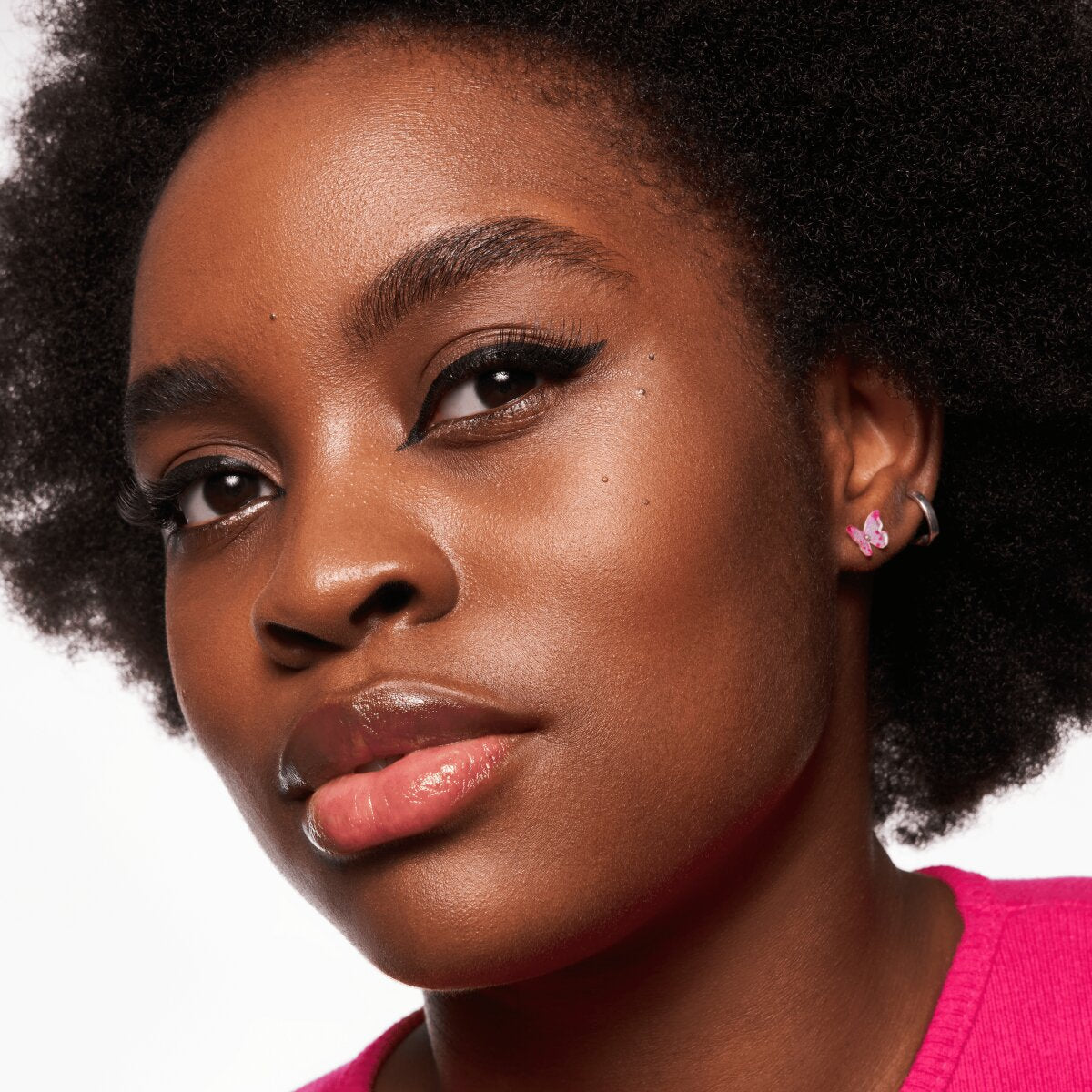 Essence Lashes to Impress 03