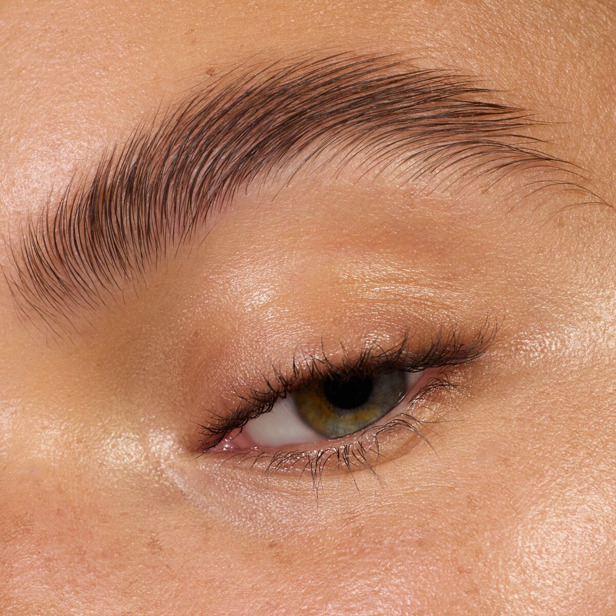 Essence Fix It Like A Pro Transparent Brow Fixing Gel