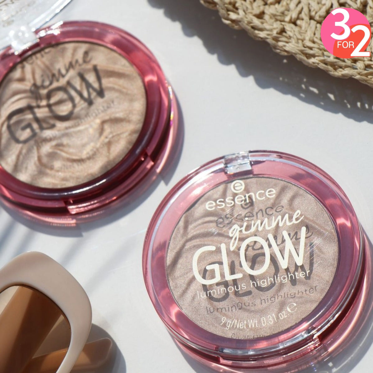 Essence Gimme Glow Luminous Highlighter