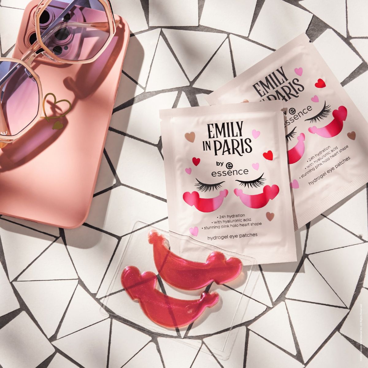 essence EMILY IN PARIS by essence Hydrogel Eye Patches 01