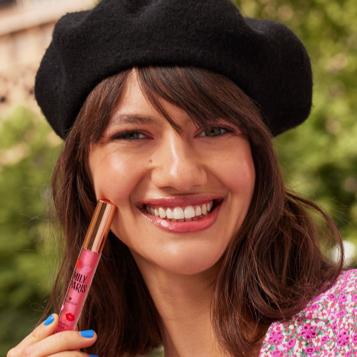 Essence EMILY IN PARIS by essence Plumping Lip Oil 01