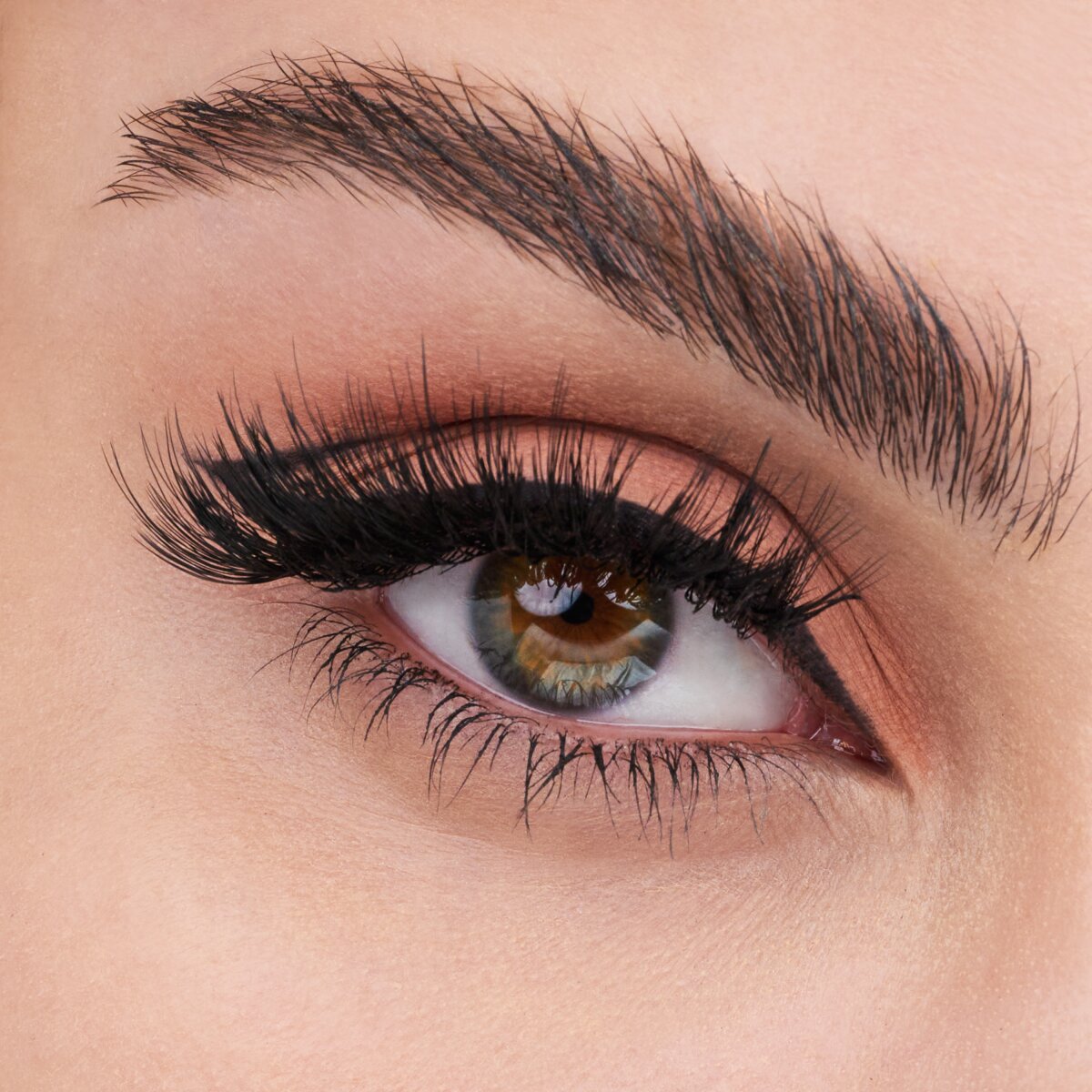 Essence Lash Like A Boss False Lashes 02