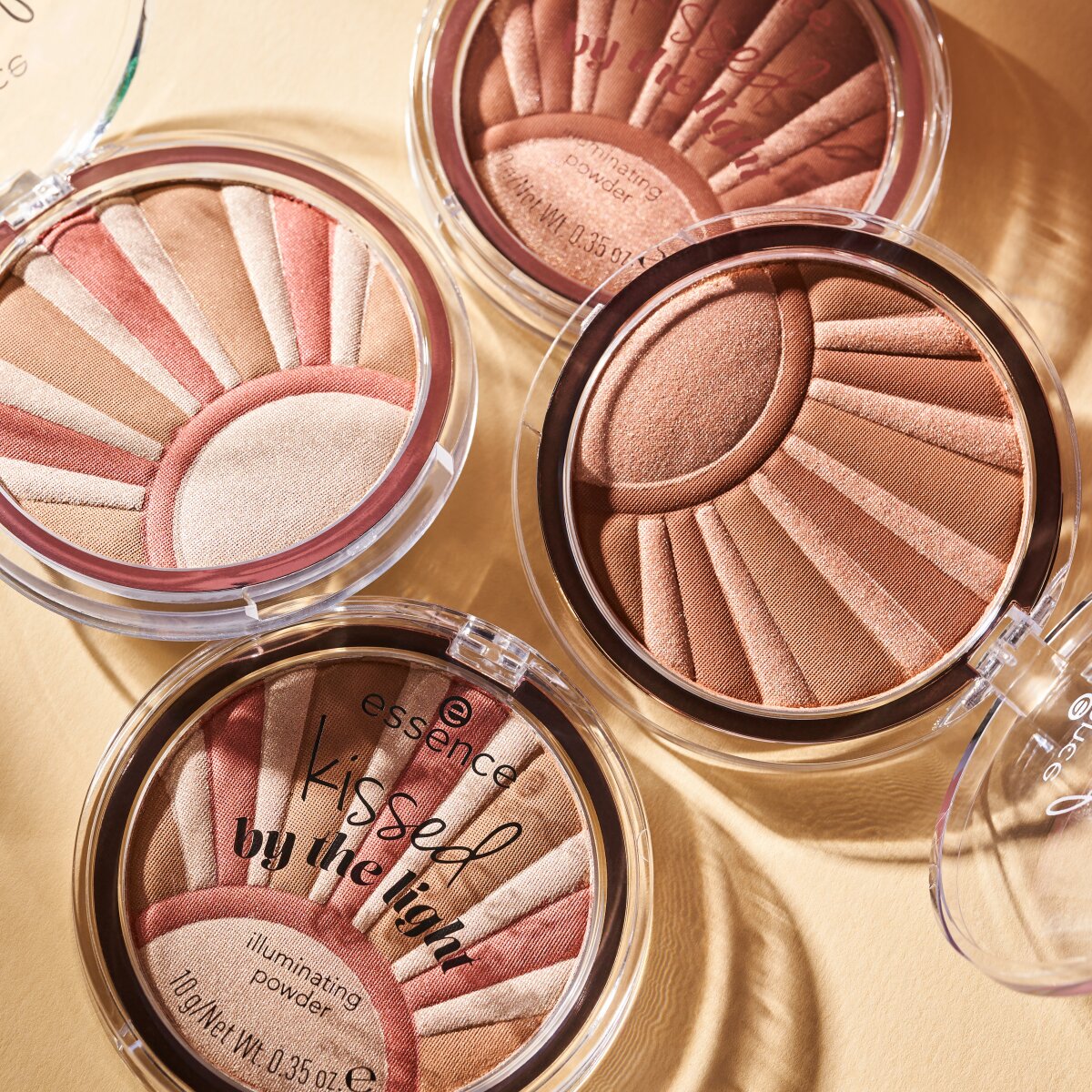 Essence Kissed By The Light Illuminating Powder 02