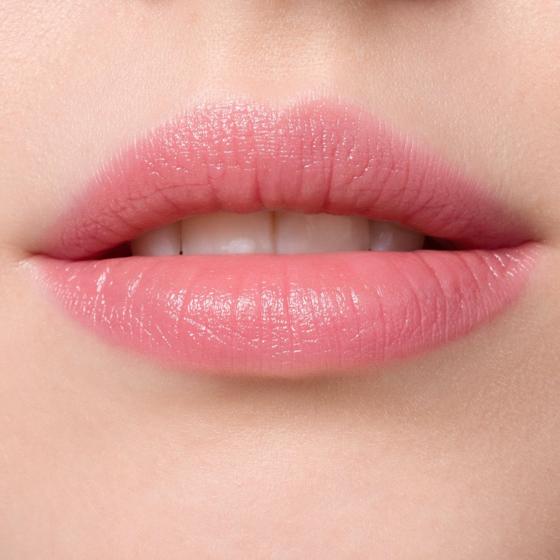 Essence Mickey & Friends Lip Balm 01