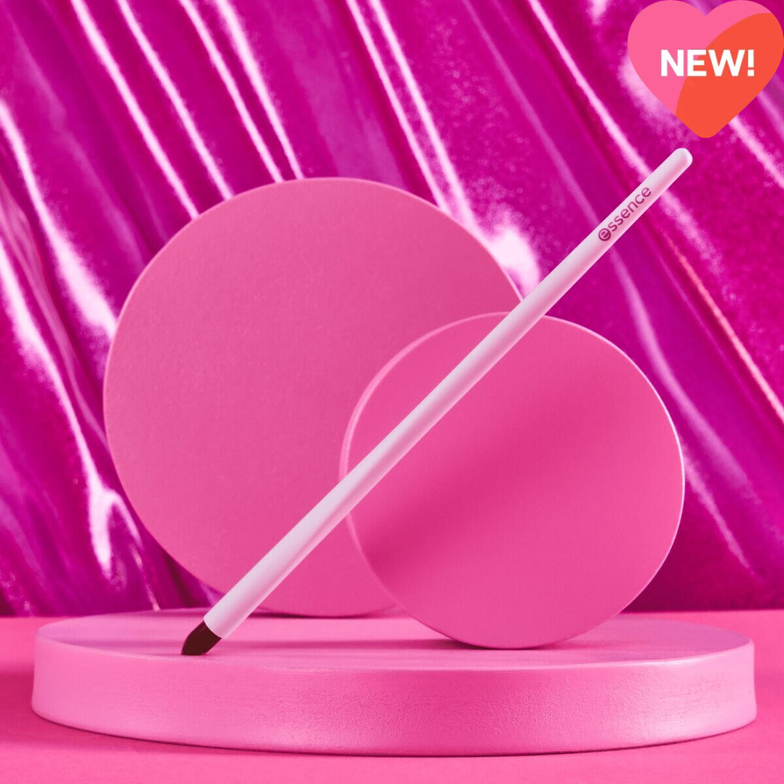 Essence Pencil Brush 01