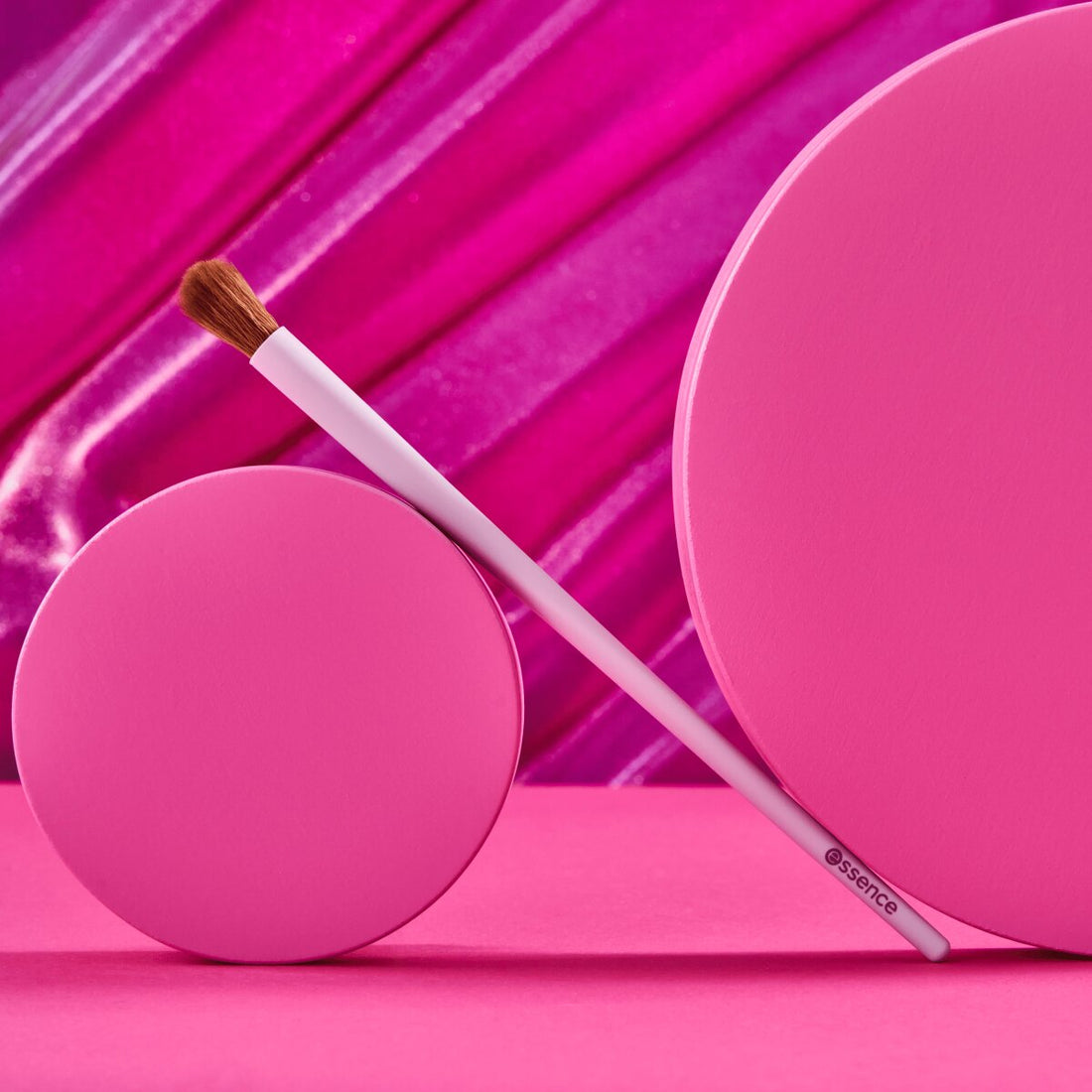 Essence All In One Blending Brush 01