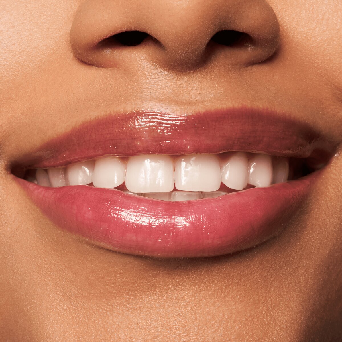 Essence What The Fake! Extreme Plumping Lip Filler 03