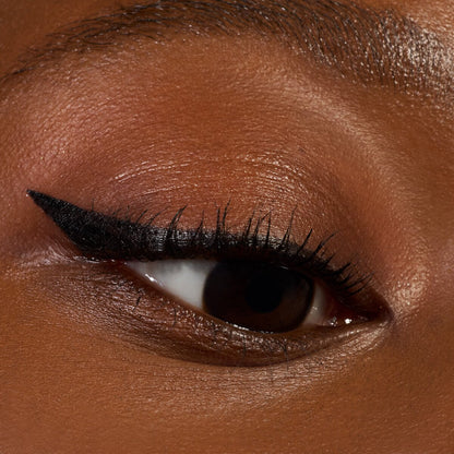 Essence Quick Wing! Stamp Eyeliner 01