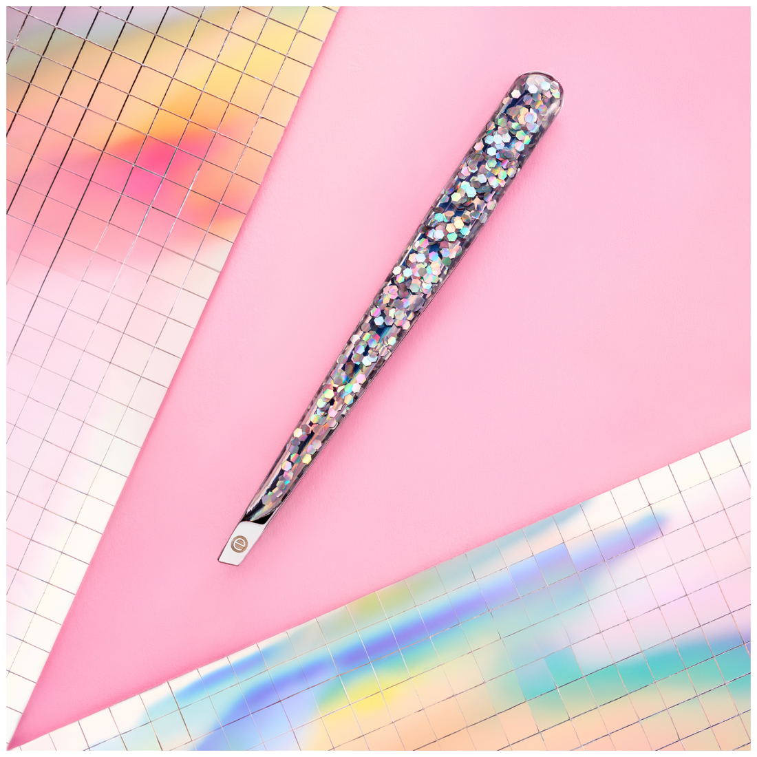 Essence My Heart Beats Disco Glitter Tweezer 01 Dazzling Disco Fever