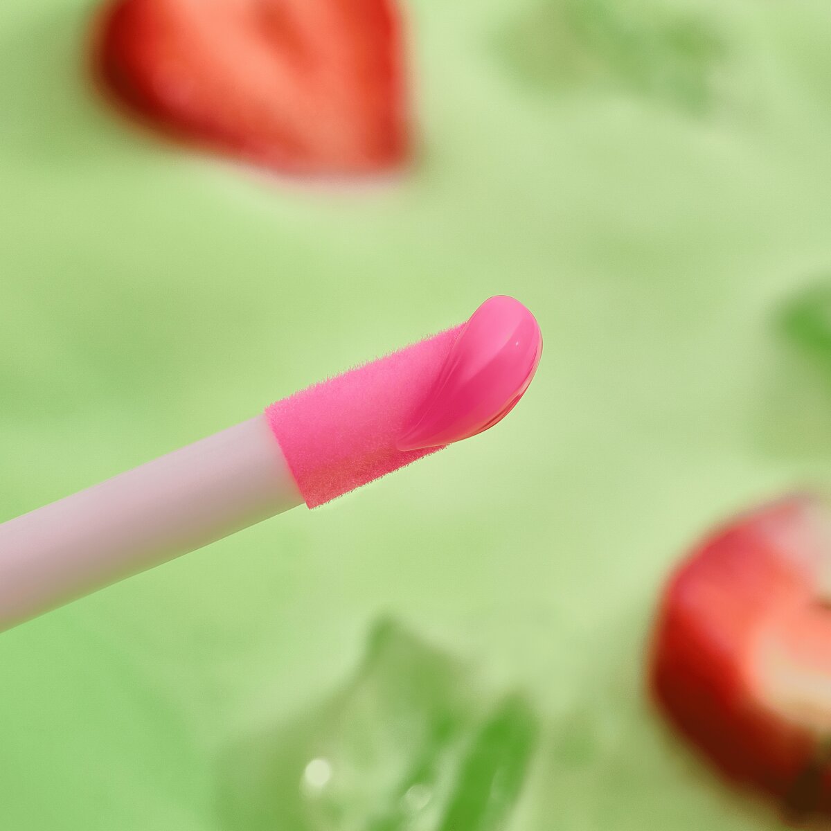 Essence LOVE YOU SO MATCHA ph-reacting lip cream 01