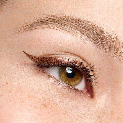 Essence Colour It! Metallic Liquid Liner