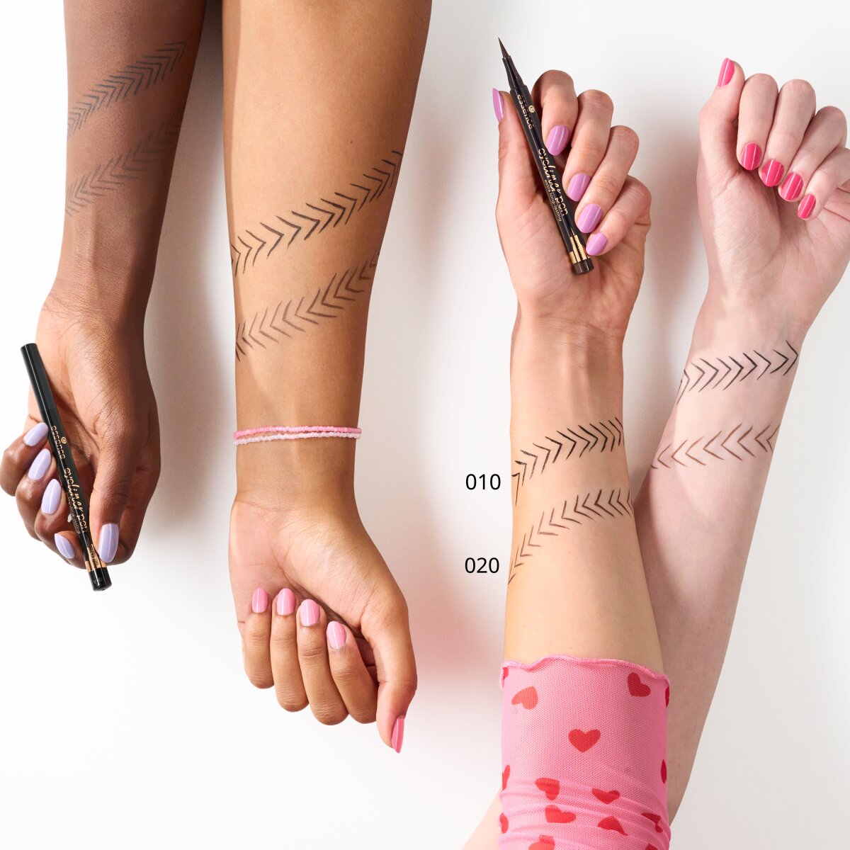 Essence Eyeliner Pen Extra Long-Lasting