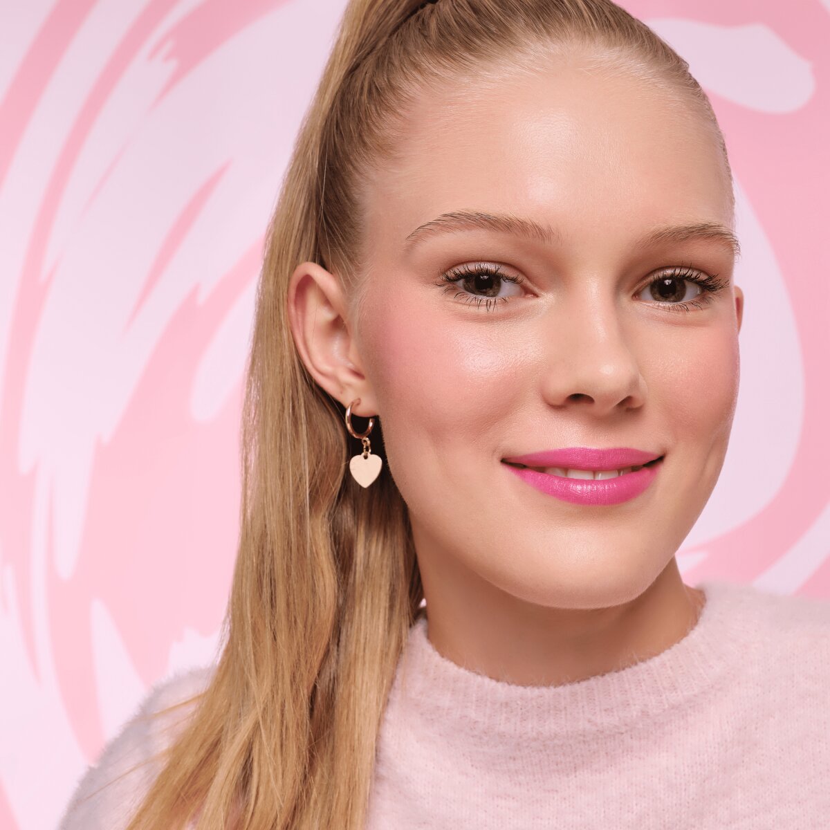 essence Limited Edition Alice in Wonderland Bundle
