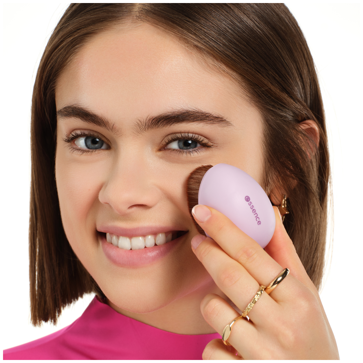 essence Kabuki Buffer Brush 01