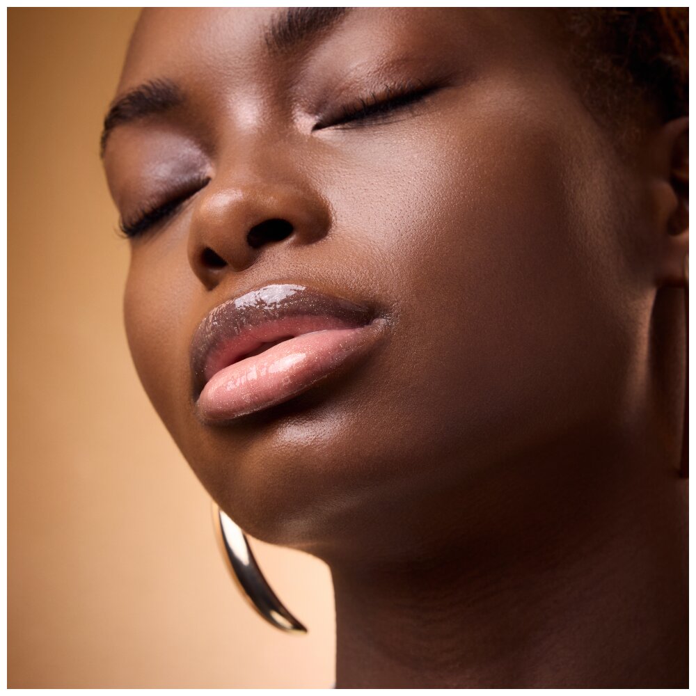 Catrice Wonder Woman Shimmer Lip Glaze 010
