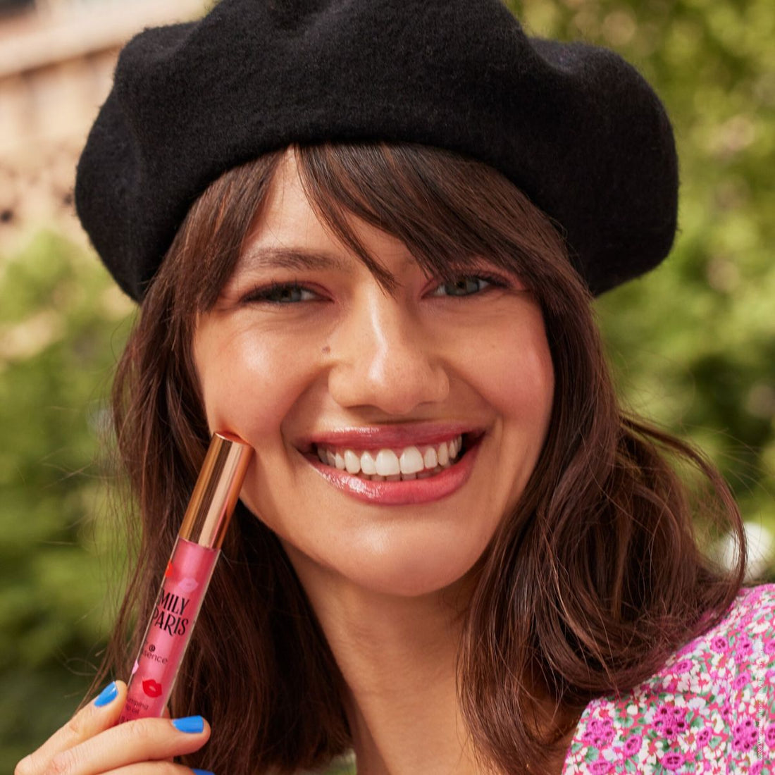 essence EMILY IN PARIS by essence Plumping Lip Oil 01